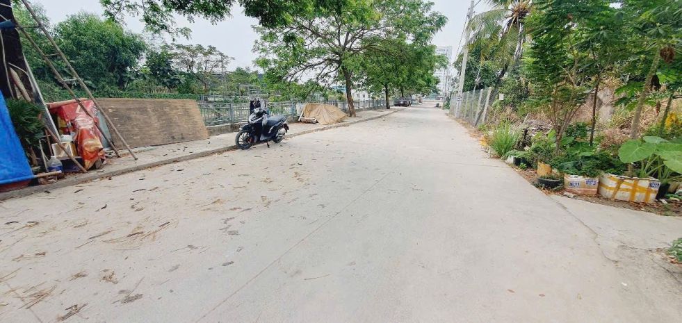 Ban đât măt tiên kênh giap sông vam thuân 12x65m 7035560