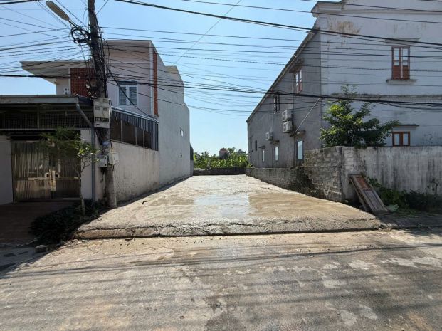 Lô 135m² đường nhựa 10m  giá hiếm chỉ 22.x triệum²  zalo 7035958