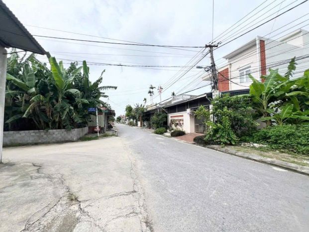 Lô 135m² đường nhựa 10m  giá hiếm chỉ 22.x triệum²  zalo 7035960