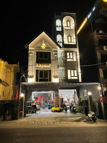 Cho thuê nhà nguyên căn xây mới  mặt tiền trần bình trọng, 7036637