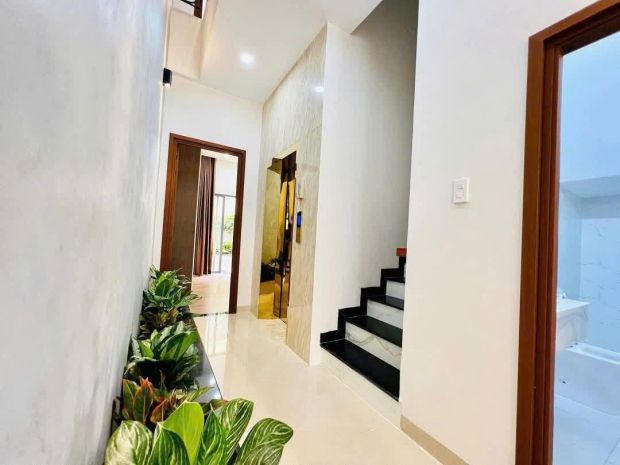 Siêu phẩm nhà phố thang máy 5x26  mặt tiền hiệp thành 18 7038950