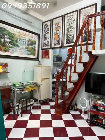 Sát mặt tiền trường sa  bùi thị xuân
 trung tâm tân 7039861