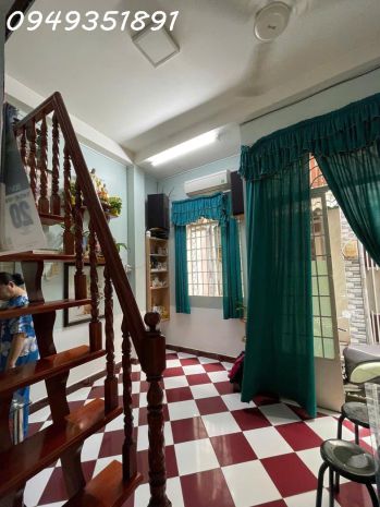 Sát mặt tiền trường sa  bùi thị xuân
 trung tâm tân 7039862