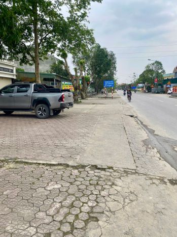 Cho thuê mặt bằng kinh doanh  văn phòng  160m²  thị trấn 7040792