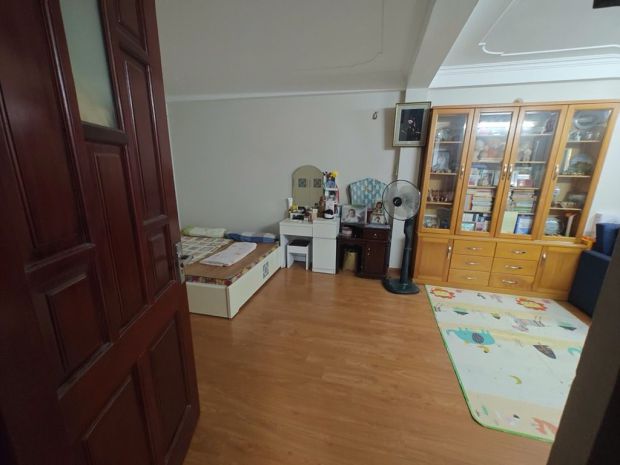 Bán nhà việt hưng long biên-dân xây- oto- 45m 5 tầng ô chờ 7041060