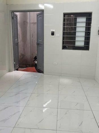 Cho thuê nhà riêng tại ngõ 604 ngọc thuỵ 7041111