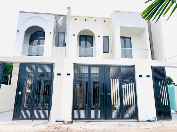 Bán gấp sản phẩm cao cấp! nhà 1 lầu 1 trệt mới 100 7042195