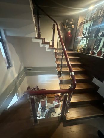 Nhà 3.5 tầng mặt đường trại lẻ - vỉa hè 6m đang cho thuê 20 7042727