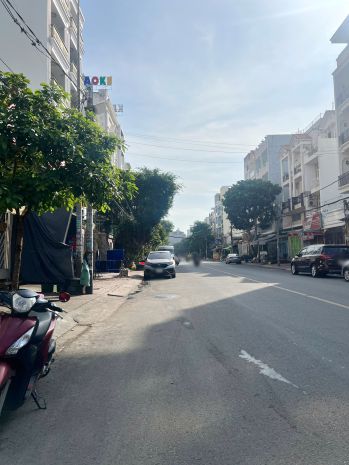 Nhà 5 tầng mặt tiền đường chợ lớn p10q6 . giá: 15 tỷ tl 7042896