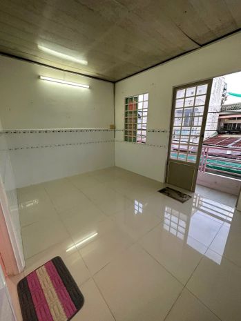 Cho thuê nhà 5 triệu 2 phòng ngủ trệt lầu 2 phòng ngủ kế 7043355