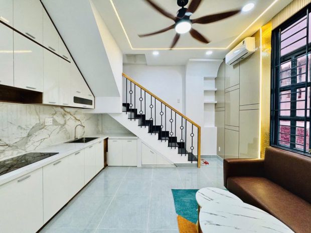 Bán nhà sát mt gần ngã tư phú nhuận, 4 tầng, 19m2 4x5 7043710