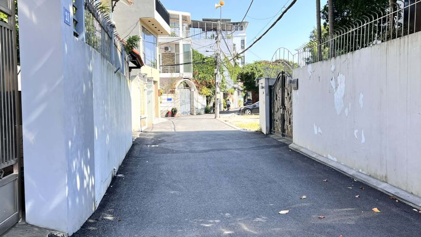 Bán nhà gia thuỵ, 90m, mặt tiền 5.5m, ôtô tránh, full thổ cư 7044937