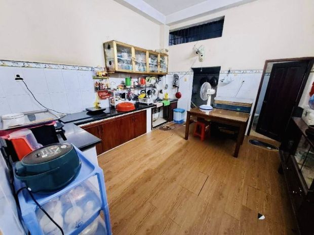 Mtkd đường 20m  giáp tân bình  ga t3  3 tầng  4pn  83m 7045347