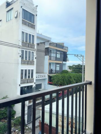 Nhà mặt tiền quận 9-thiết kế hiện đại-3 tầng đầy đủ tiện 7046110