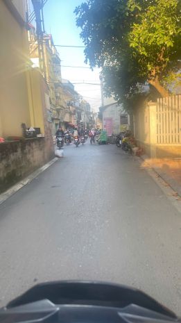 Bán đất cửu việt  trâu quỳ, 44.2 m2 giá chỉ 6.1 tỷ, lh 7046226