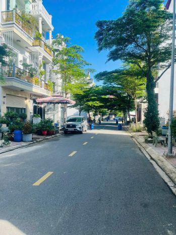 Bán nhà 3 tầng trục chính kdc phú hồng đạt, thuận an  diện 7046749