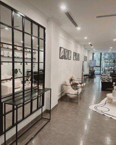 Mình đi nước ngoài nên sang nhượng studio phun xăm chill - 7048584