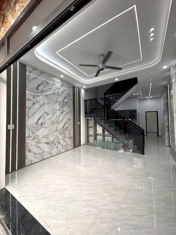 Bán nhà 2 tầng p.biên hòa,shr đường nhựa 2 xe hơi,gần tttm 7048619