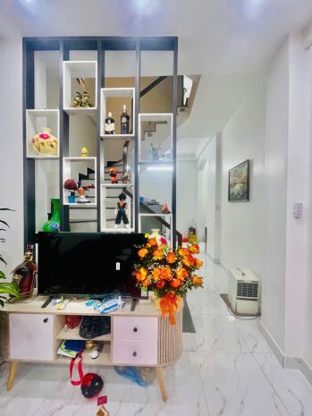 Bán nhà 4 tầng mới  39m²  phường ô chợ dừa  đống đa  ở 7048894