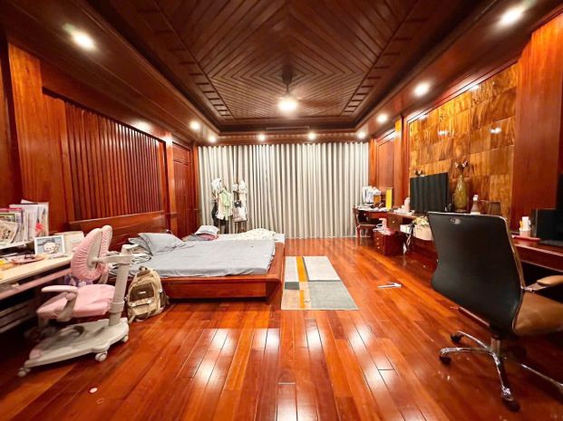 Thang máy bán nhà mặt phố giáp nhất 71mx8t thông sàn 2 7049169