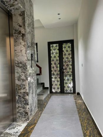 Phố thạch bàn 50m2, 6 tầng, vỉa hè rộng, kinh doanh, full 7049517