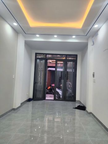 Nhà mới 3 tầng, nở hậu hẻm âu dương lân p.chánh hưng p2q8 7049841