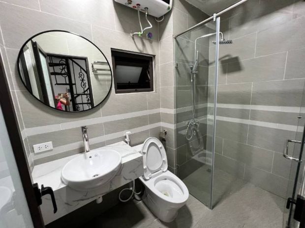 Cho thuê nhà, thang máy, pccc, vỉa hè, 80m2- 4t, phố hàng 7049914