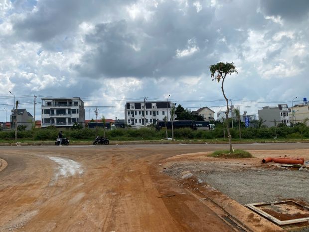 Bán nhanh đất dầu giây sổ đỏ, vị trí đẹp, giao thông thuận 7050284