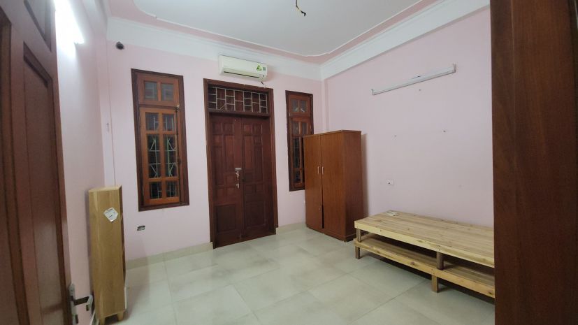 Chính chủ cho thuê cả nhà lâu dài thích hợp để làm vp, kho, 7050601