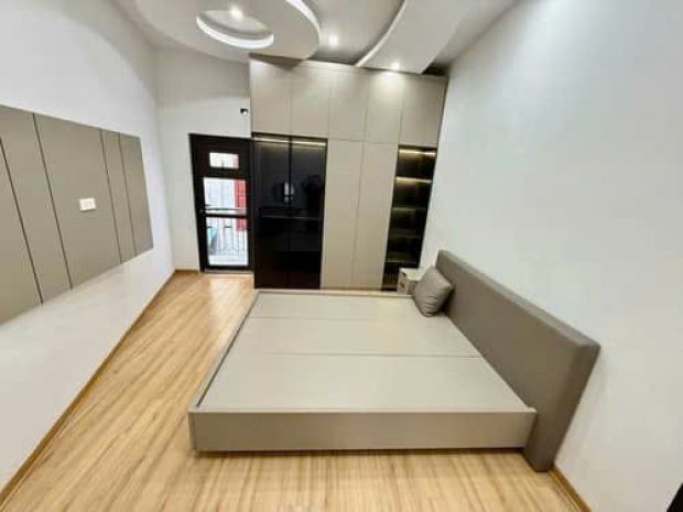 Bán nhà ngõ 343 đội cấn 40m 4 tầng mặt tiền 5 m tặng full 7050751