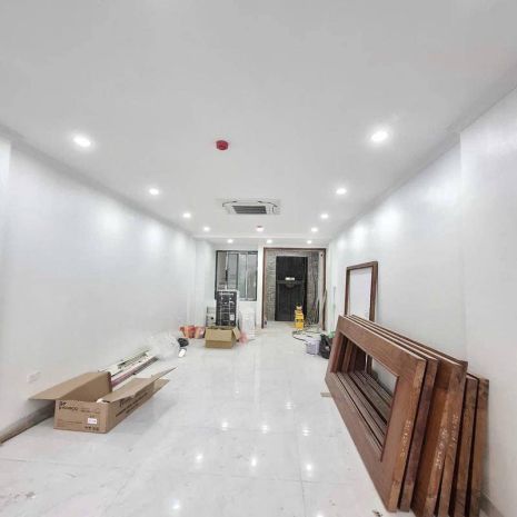 Tòa văn phòng mặt phố nguyễn xiển, 65m2 8t thang máy xây 7052010