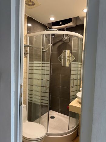 Cho thuê nhà nguyên căn ngõ 42 thịnh liệt, 40m² x 5 tầng, 3 7052307