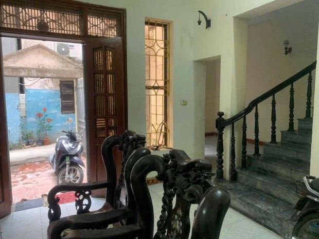 Cho thuê nhà nguyên căn ngõ 299 hoàng mai, 100m², sân 40m², 7052553