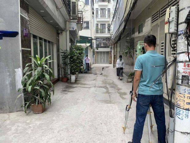 Cho thuê nhà nguyên căn ngõ 299 hoàng mai, 100m², sân 40m², 7052554