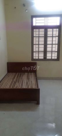 Cho thuê nhà cấp 4 riêng biệt có gác xép tại 17638 văn 7052989