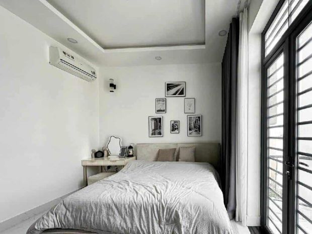 Bán nhà quận 9 - 3 tầng - 4 phòng ngủ - gần đường lê văn 7053030