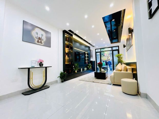 Bán nhà đẹp phúc đồng  thoáng trước sau- gần oto105m 5 tầng 7053385