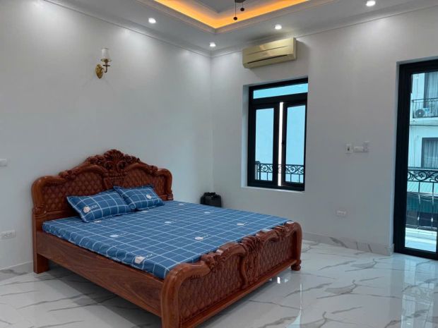 Bán nhà đẹp phúc đồng  thoáng trước sau- gần oto105m 5 tầng 7053387