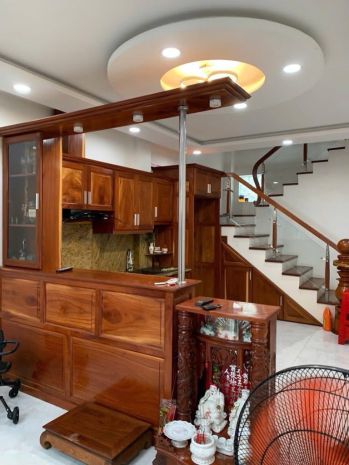 Giá rẻ bất ngờ  nhà 1 trệt 2 lầu 5x25  full nội thất  sân 7055539