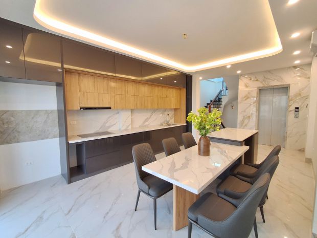 Nhà đẹp 7 tầng thang máy ga ra ô tô phố nguyễn văn hưởng 55 7055954