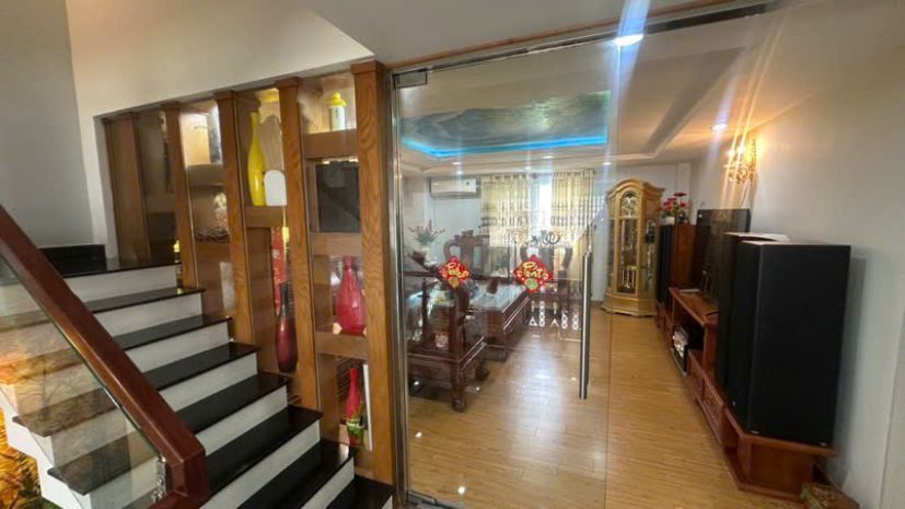 Bán nhà 5 tầng  - gần mặt tiền - hà huy giáp - thạnh lộc - 7055972