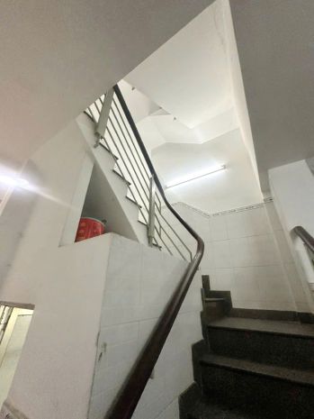 Nhà cách mặt tiền 3 căn 2 lầu+st lộ giới ít dương bá trạc 7056049