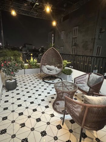 Bán nhà hào nam, 7 tầng, thang máy, gần mặt phố, giá: 13.65 7056310