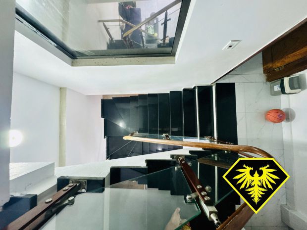 Bán nhà 3 tầng siêu đẹp tiện nghi phố trung tâm : 7056388