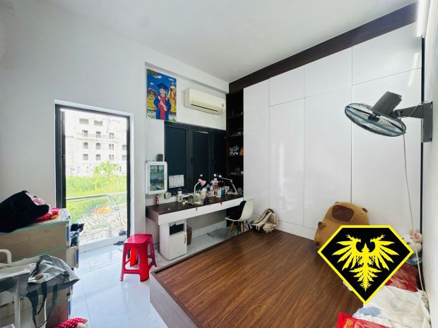 Bán nhà 3 tầng siêu đẹp tiện nghi phố trung tâm : 7056390