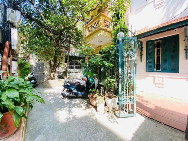 Bán căn 65m-3 tầng hơn 22 tỷ ở trung tâm - lô góc - ngõ 7056659