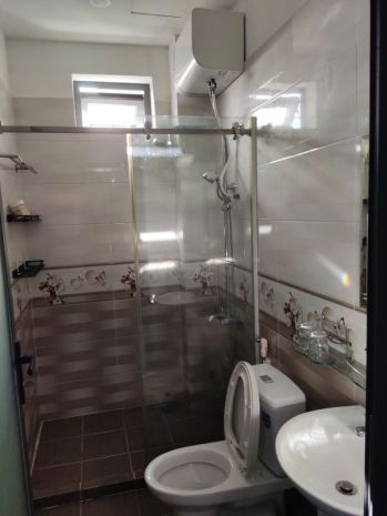 Phòng cho thuê  mặt tiền đường 51, bình trưng đông  thủ 7057380