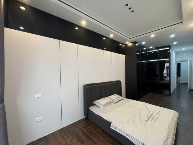 Bán nhà hào nam, 7 tầng thang máy, ngõ ô tô, giá: 13.7 tỷ, 7058184