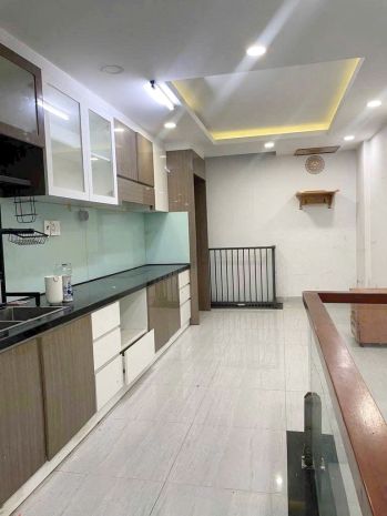 Nhà mặt tiền hưng phú p8q8 chỉ 2p qua q5, quận 1 7058388