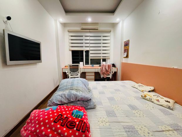 Bán nhà  giá chỉ 8.6 tỷ  ngõ thông  gần ngã tư sở  ba 7059458